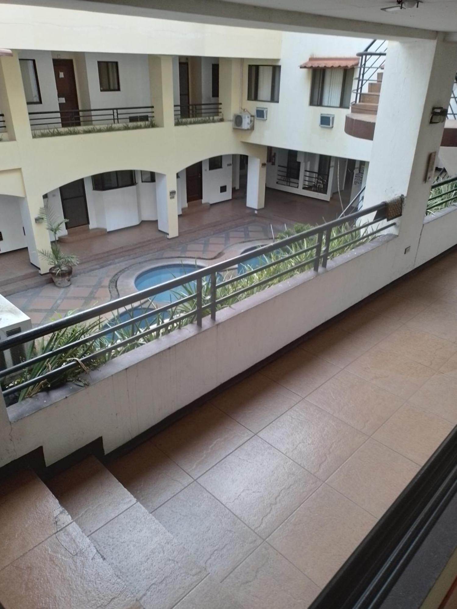 722 Metropolis Tower Hotel Bantud Hacienda ภายนอก รูปภาพ